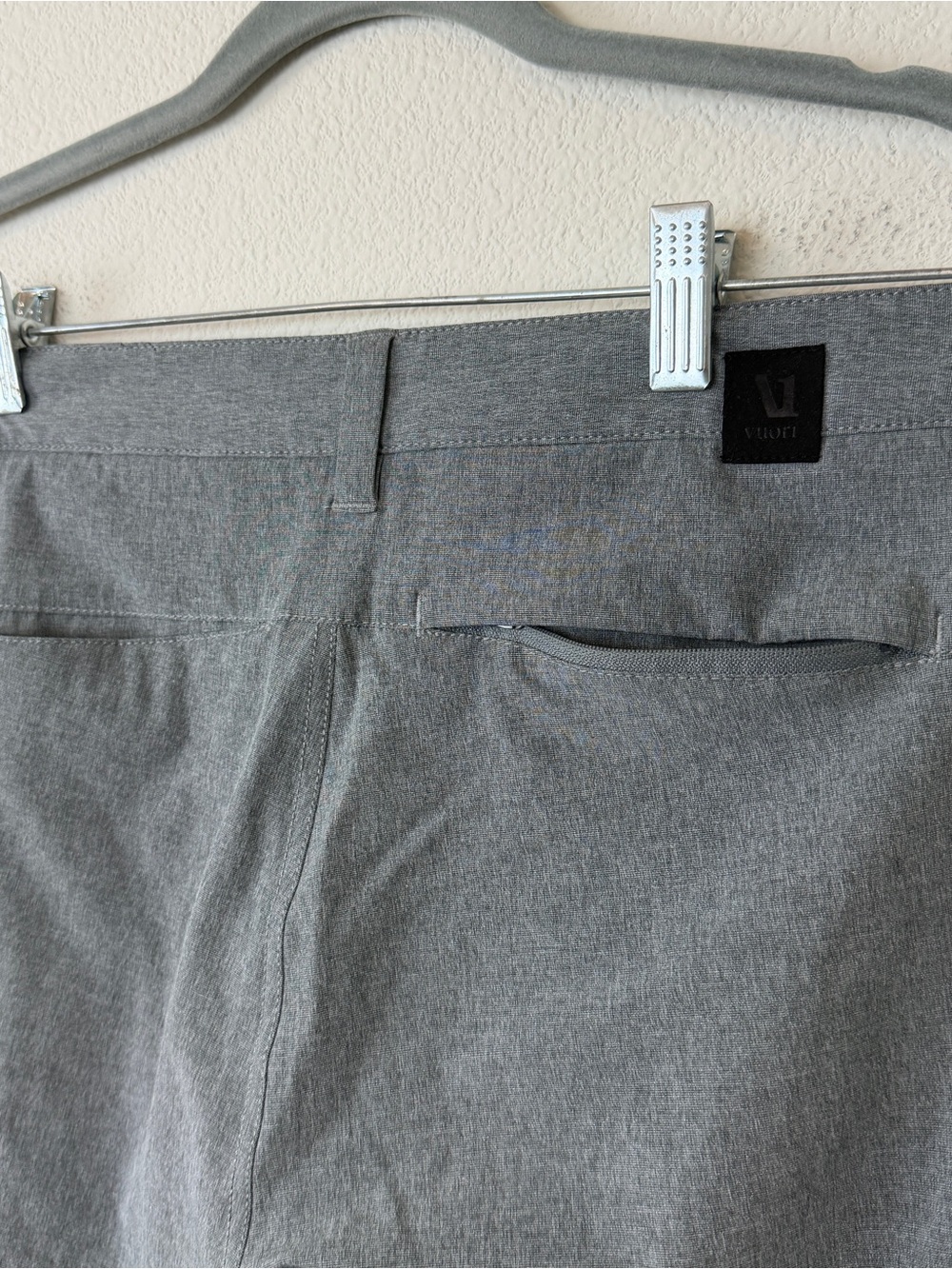 Vuori Aim Pants Men’s 28 Heather Gray Stretch Performance Golf Chino V431 - Picture 8 of 11